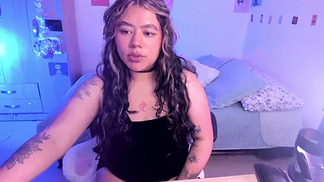 StephaniFox online show from 03-07-25, 03:40