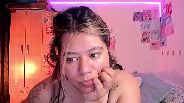 StephaniFox online show from 03-08-25, 01:39