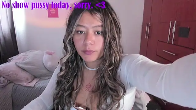 StephaniFox online show from 09-18-25, 05:48