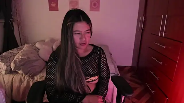 StephaniFox online show from 11-10-25, 12:20