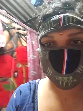 Snapshot of HotSexyBoudi chatting on 10-31-25, 09:10 HotSexyBoudi online show from 10-31-25, 09:10