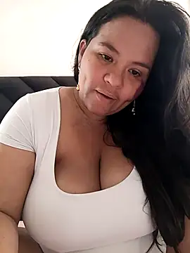 Julieta-tits online show from 06-16-26, 04:20