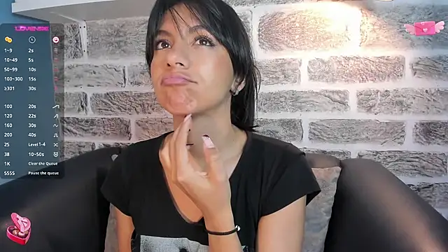 Snapshot of Tamaraakins chatting on 02-24-25, 08:47 Tamaraakins online show from 02-24-25, 08:47
