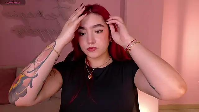 ViolettCastel online show from 12-03-25, 06:17