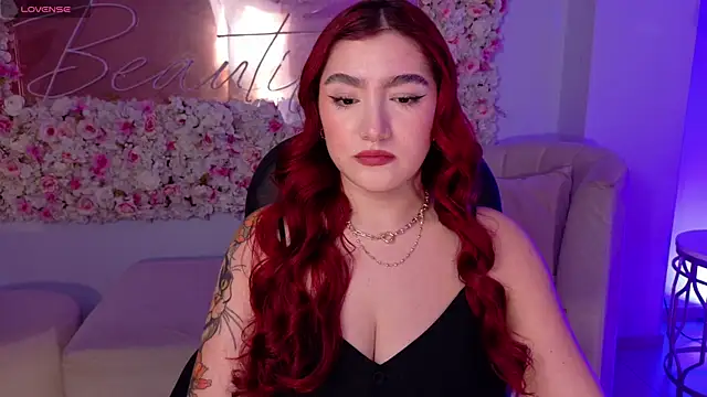 Snapshot of ViolettCastel chatting on 01-13-26, 06:57 ViolettCastel online show from 01-13-26, 06:57