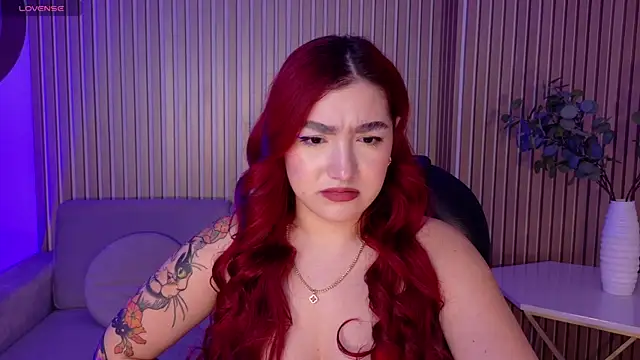 Snapshot of ViolettCastel chatting on 01-18-26, 11:25 ViolettCastel online show from 01-18-26, 11:25