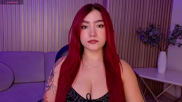 Snapshot of ViolettCastel chatting on 02-20-26, 07:14 ViolettCastel online show from 02-20-26, 07:14