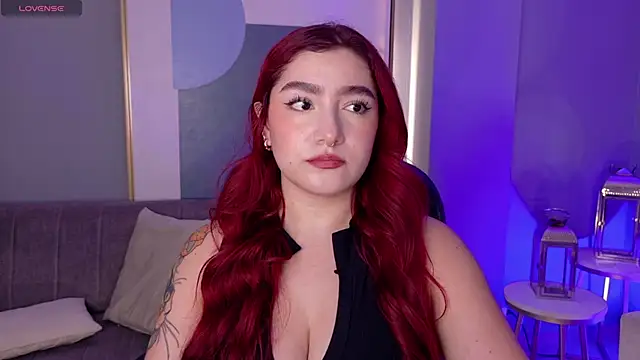 Snapshot of ViolettCastel chatting on 02-23-26, 07:55 ViolettCastel online show from 02-23-26, 07:55