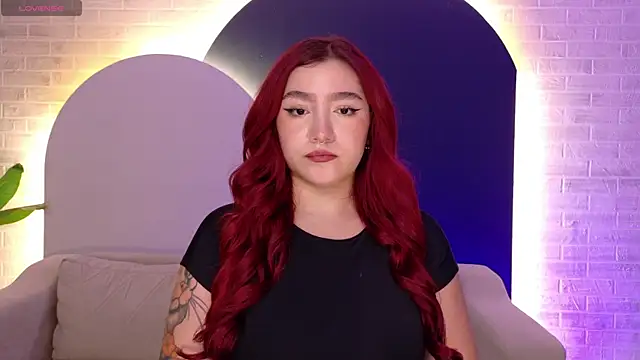 Snapshot of ViolettCastel chatting on 03-06-26, 07:10 ViolettCastel online show from 03-06-26, 07:10