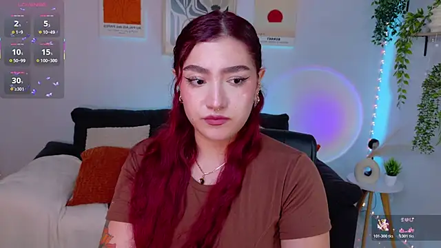 ViolettCastel online show from 06-30-26, 12:22