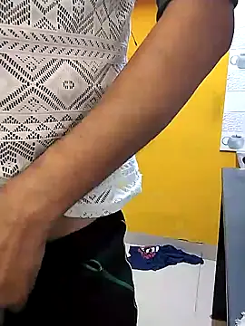 Snapshot of ANUBHABI chatting on 01-23-25, 03:32 ANUBHABI online show from 01-23-25, 03:32