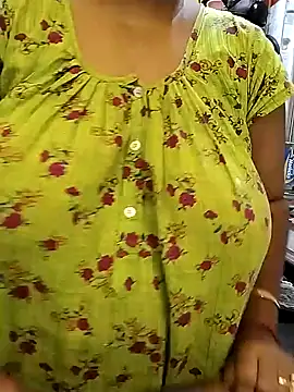 Snapshot of ANUBHABI chatting on 02-12-25, 04:11 ANUBHABI online show from 02-12-25, 04:11