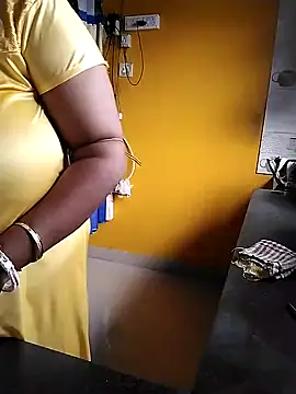 Snapshot of ANUBHABI chatting on 03-03-25, 02:47 ANUBHABI online show from 03-03-25, 02:47