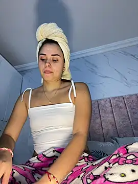 Kimmymadison- online show from 07-18-26, 09:51