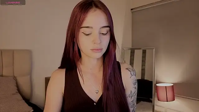 Roxxy mora online show from 09-19-25, 09:15