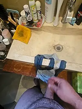 Snapshot of dominemoi4 chatting on 10-21-25, 09:21 dominemoi4 online show from 10-21-25, 09:21