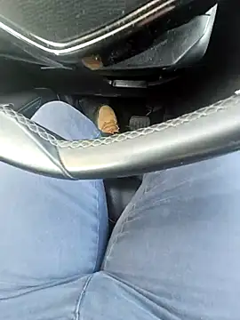 Snapshot of dominemoi4 chatting on 12-16-25, 11:37 dominemoi4 online show from 12-16-25, 11:37