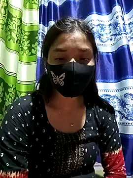 Snapshot of Aruyeshi- chatting on 03-06-25, 03:13 Aruyeshi- online show from 03-06-25, 03:13