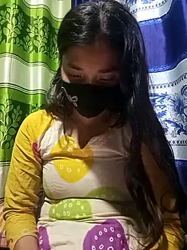 Snapshot of Aruyeshi- chatting on 03-06-25, 12:30 Aruyeshi- online show from 03-06-25, 12:30