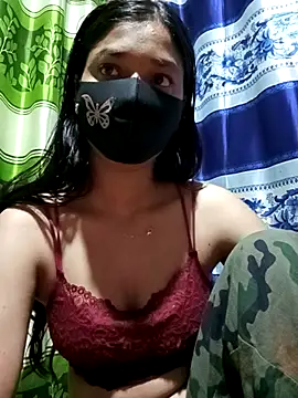 Snapshot of Aruyeshi- chatting on 03-12-25, 11:44 Aruyeshi- online show from 03-12-25, 11:44