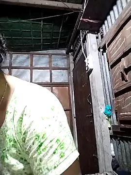 Snapshot of Aruyeshi- chatting on 10-06-25, 04:43 Aruyeshi- online show from 10-06-25, 04:43