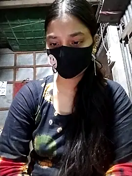 Snapshot of Aruyeshi- chatting on 10-15-25, 03:28 Aruyeshi- online show from 10-15-25, 03:28