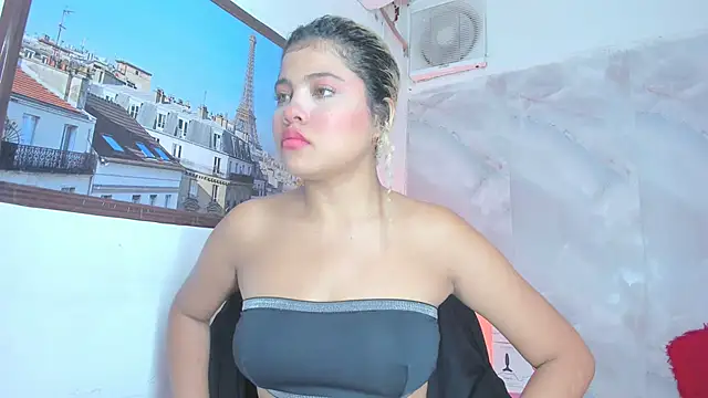 sofiacastillo01 online show from 05-28-26, 01:41