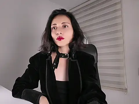 Snapshot of Edranah chatting on 10-30-25, 10:32 Edranah online show from 10-30-25, 10:32