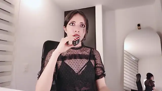 Snapshot of Edranah chatting on 11-23-25, 09:36 Edranah online show from 11-23-25, 09:36