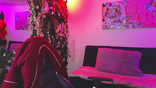 Snapshot of Dann_dan chatting on 02-06-26, 05:01 Dann dan online show from 02-06-26, 05:01