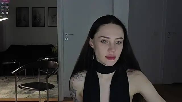 Snapshot of Sara_Tranquil chatting on 10-30-25, 09:15 Sara Tranquil online show from 10-30-25, 09:15