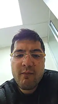 Snapshot of istebenboylebiradamim chatting on 01-05-26, 10:46 istebenboylebiradamim online show from 01-05-26, 10:46