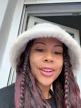 HaileyDiana online show from 03-26-26, 09:04