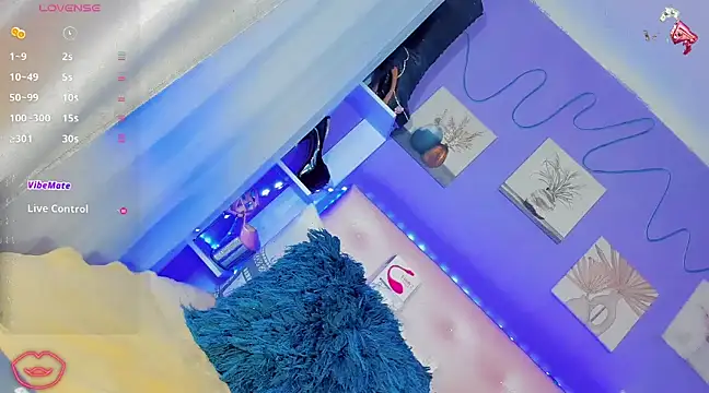 Snapshot of Baby_Aliz chatting on 03-01-25, 01:32 Baby Aliz online show from 03-01-25, 01:32