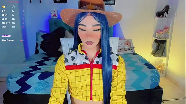 Snapshot of Baby_Aliz chatting on 10-31-25, 04:35 Baby Aliz online show from 10-31-25, 04:35