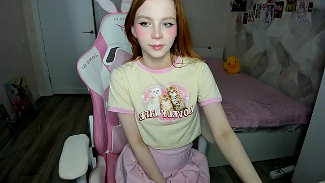 Snapshot of Passionate_Angels chatting on 10-22-25, 08:08 Passionate Angels online show from 10-22-25, 08:08