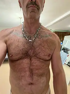 DaddySnowXX online show from 04-25-26, 08:17