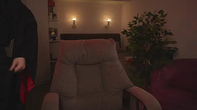 Snapshot of Naughty_mooncake chatting on 11-01-25, 03:03 Naughty mooncake online show from 11-01-25, 03:03