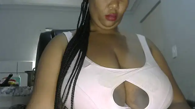 NippleMilkXx online show from 05-31-26, 06:10