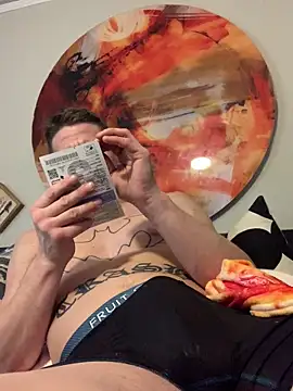 Snapshot of trash4cash chatting on 01-05-25, 06:35 trash4cash online show from 01-05-25, 06:35