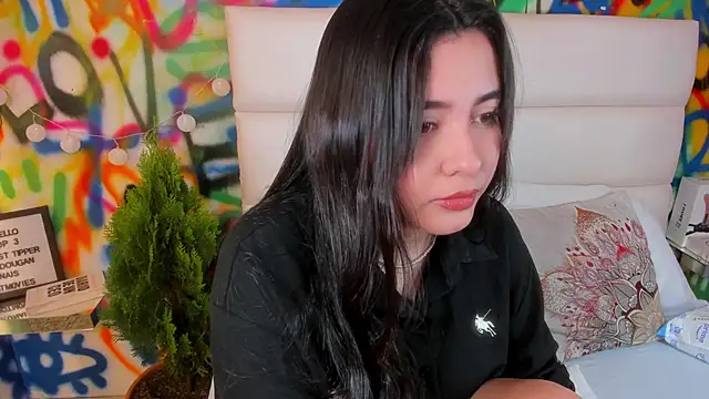 Liana Bernocchi online show from 11-19-25, 08:20