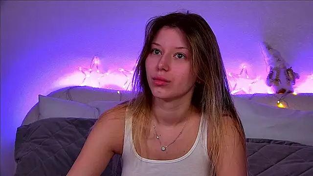 Snapshot of LiliaBianka chatting on 12-29-24, 06:24 LiliaBianka online show from 12-29-24, 06:24