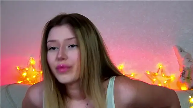 Snapshot of LiliaBianka chatting on 12-29-24, 02:10 LiliaBianka online show from 12-29-24, 02:10