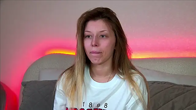 Snapshot of LiliaBianka chatting on 02-02-25, 06:58 LiliaBianka online show from 02-02-25, 06:58