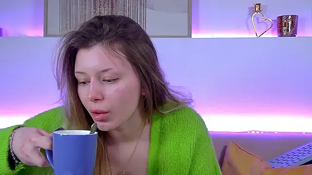 Snapshot of LiliaBianka chatting on 02-10-25, 06:31 LiliaBianka online show from 02-10-25, 06:31