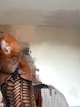 Snapshot of Reecekay chatting on 09-11-25, 11:32 Reecekay online show from 09-11-25, 11:32