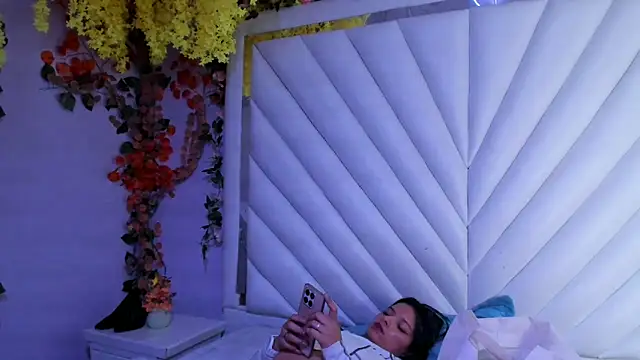 Snapshot of MaddyHudson chatting on 02-26-26, 08:52 MaddyHudson online show from 02-26-26, 08:52