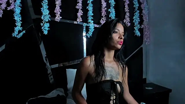 Snapshot of MaddyHudson chatting on 03-13-26, 10:38 MaddyHudson online show from 03-13-26, 10:38