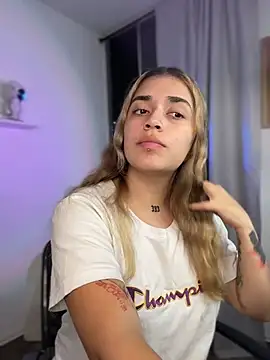 JoselinFlower  online show from 12-17-25, 01:55