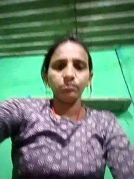 Baby  Shreya online show from 11-17-25, 09:42